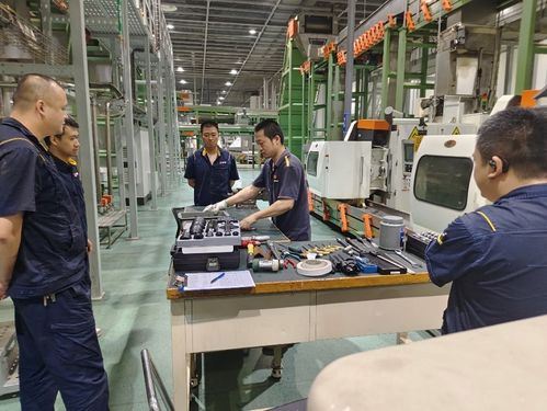 精進(jìn)技藝展風(fēng)采，備戰(zhàn)競(jìng)賽促提升——重慶中煙重慶卷煙廠制絲車間積極備戰(zhàn)設(shè)備修理技能競(jìng)賽